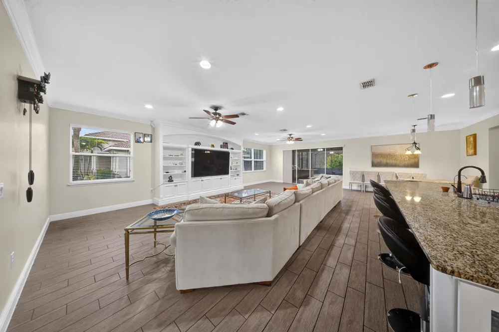 8067 KIAWAH Trace Port St. Lucie, FL 34986