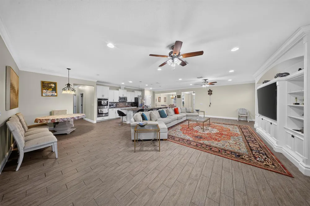 8067 KIAWAH Trace Port St. Lucie, FL 34986