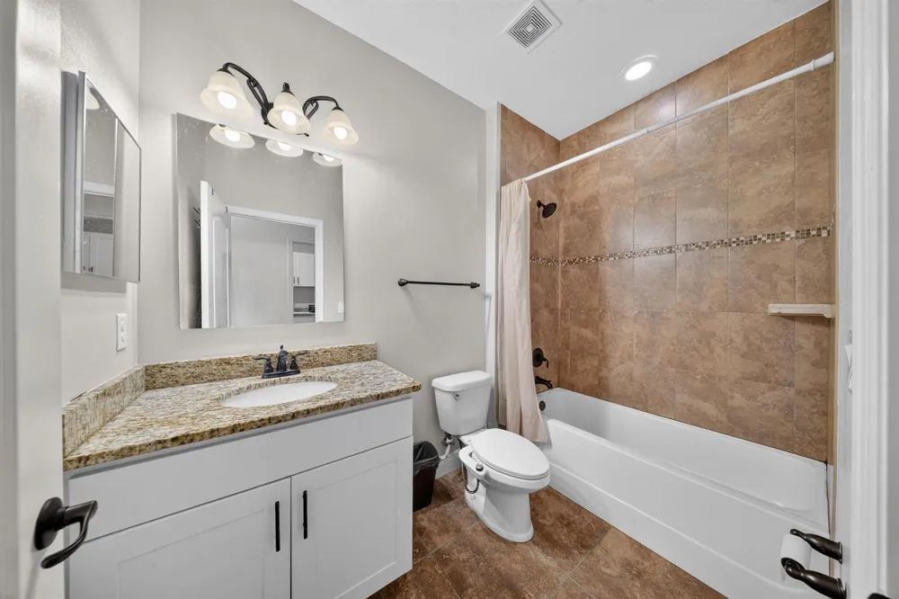 8067 KIAWAH Trace Port St. Lucie, FL 34986