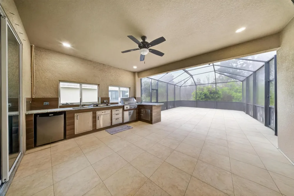 8067 KIAWAH Trace Port St. Lucie, FL 34986