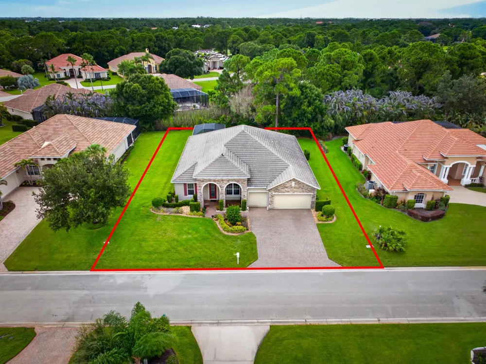 8067 KIAWAH Trace Port St. Lucie, FL 34986