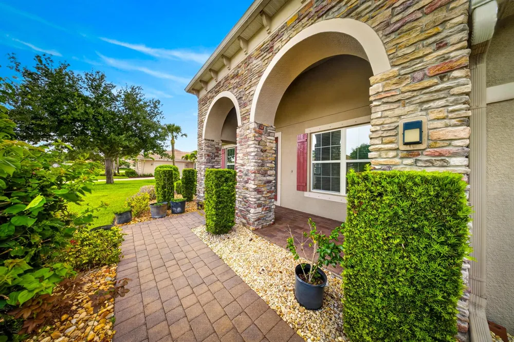 8067 KIAWAH Trace Port St. Lucie, FL 34986