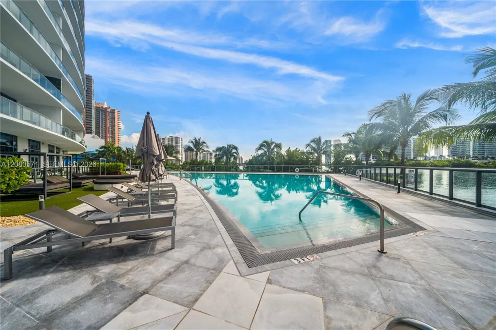 3300 NE 188th St #312 Aventura, FL 33180