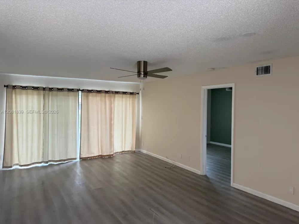3581 NW 95th Ter #601 Sunrise, FL 33351