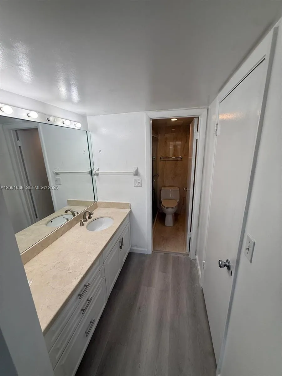 3581 NW 95th Ter #601 Sunrise, FL 33351