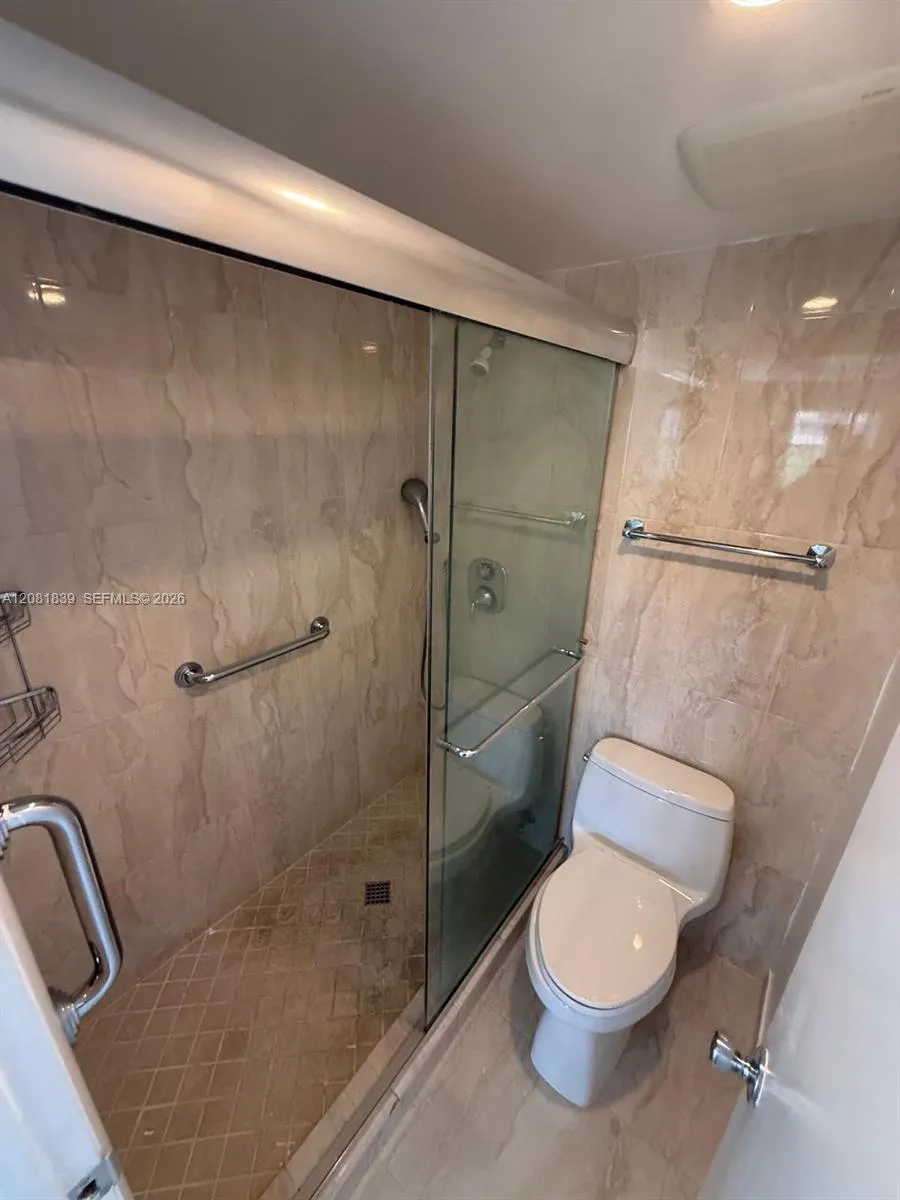 3581 NW 95th Ter #601 Sunrise, FL 33351