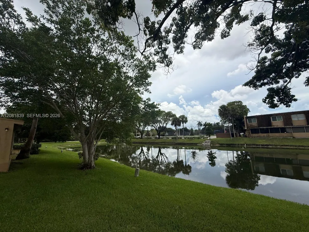 3581 NW 95th Ter #601 Sunrise, FL 33351