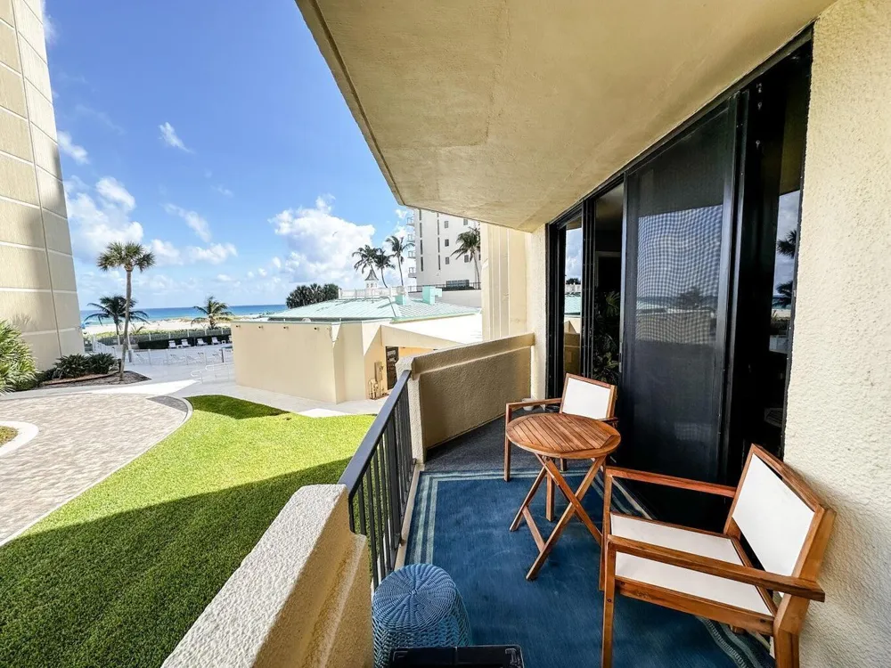 2800 OCEAN DRIVE #B-2D Singer Island, FL 33404