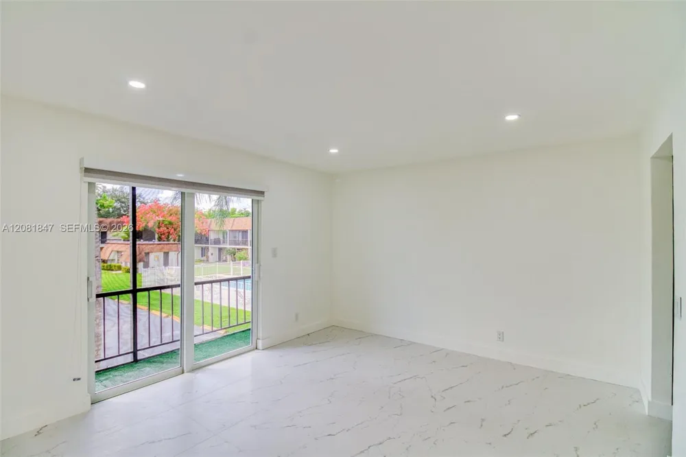 5235 SW 40th Ave #38 Dania Beach, FL 33314