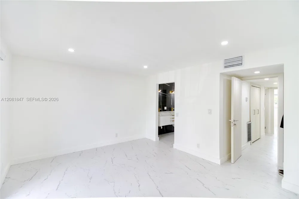 5235 SW 40th Ave #38 Dania Beach, FL 33314