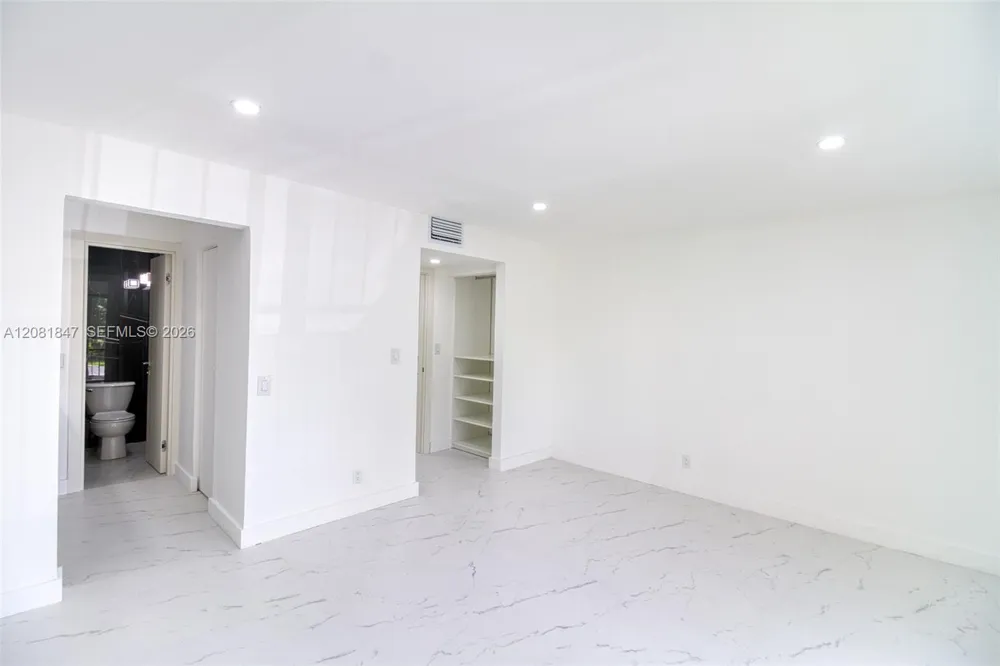 5235 SW 40th Ave #38 Dania Beach, FL 33314
