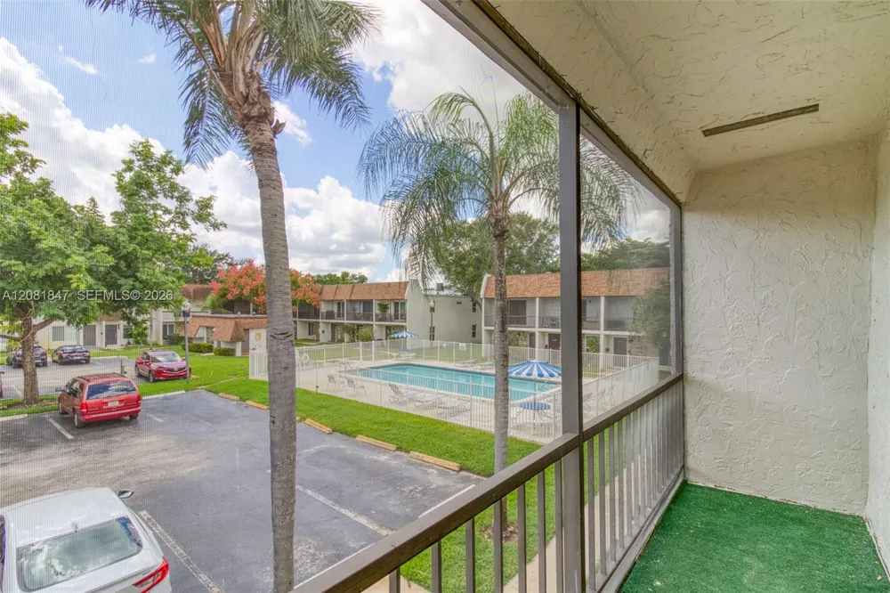 5235 SW 40th Ave #38 Dania Beach, FL 33314