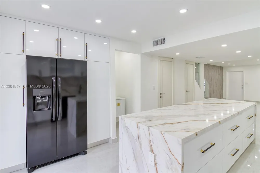 5235 SW 40th Ave #38 Dania Beach, FL 33314
