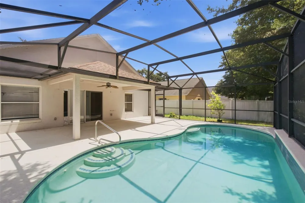 2255 MERRY ROAD Tavares, FL 32778