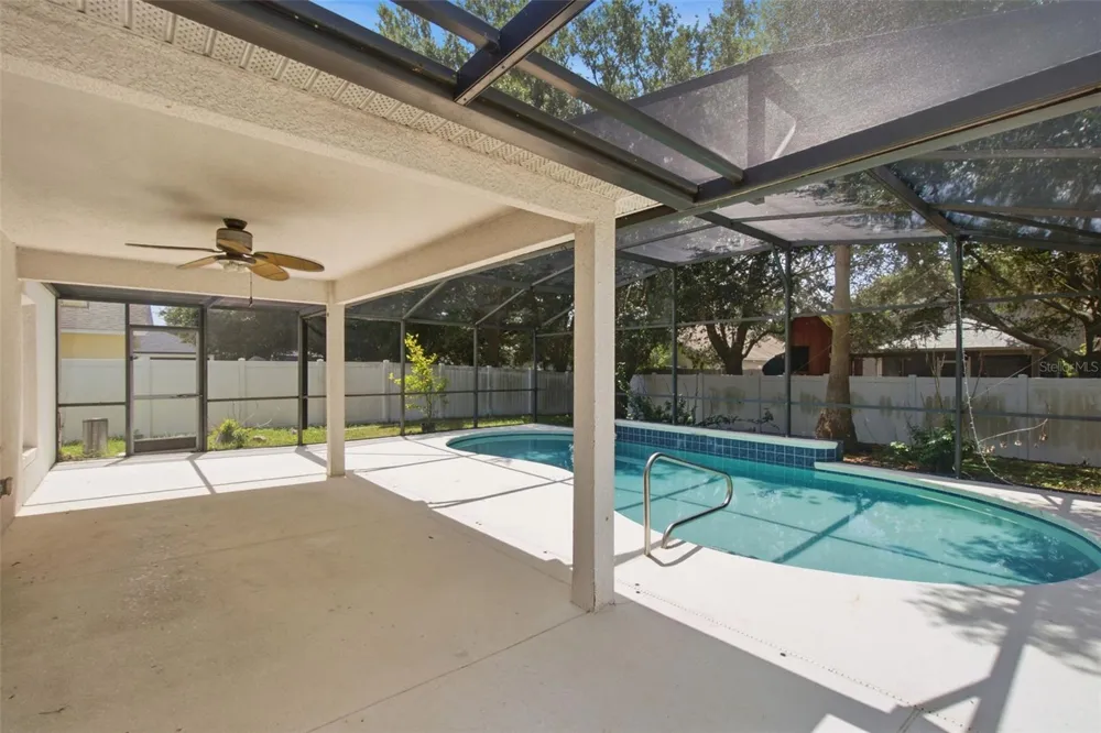 2255 MERRY ROAD Tavares, FL 32778
