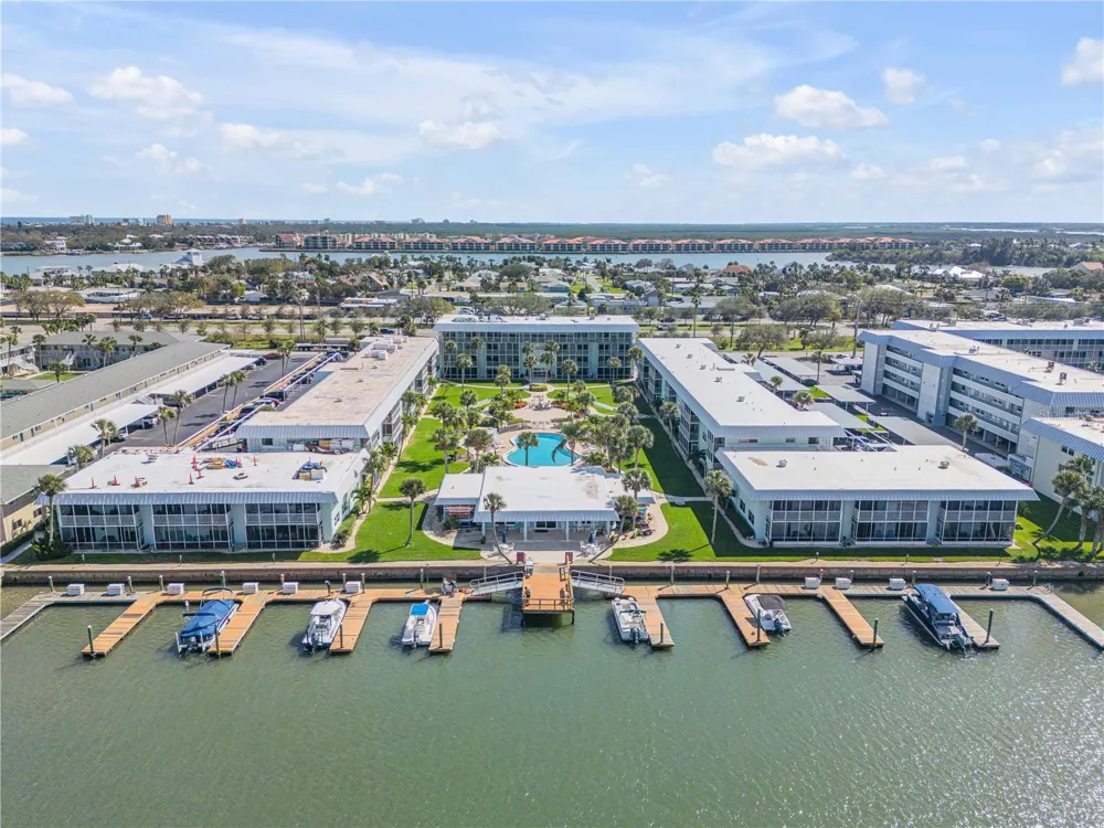 325 CAUSEWAY #D304 New Smyrna Beach, FL 32169