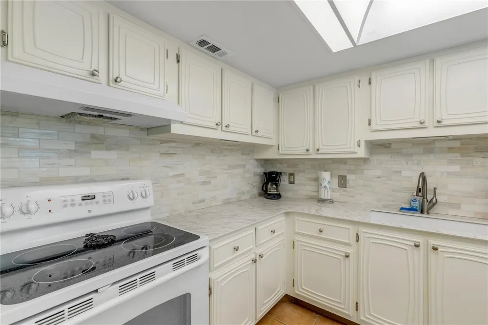 325 CAUSEWAY #D304 New Smyrna Beach, FL 32169