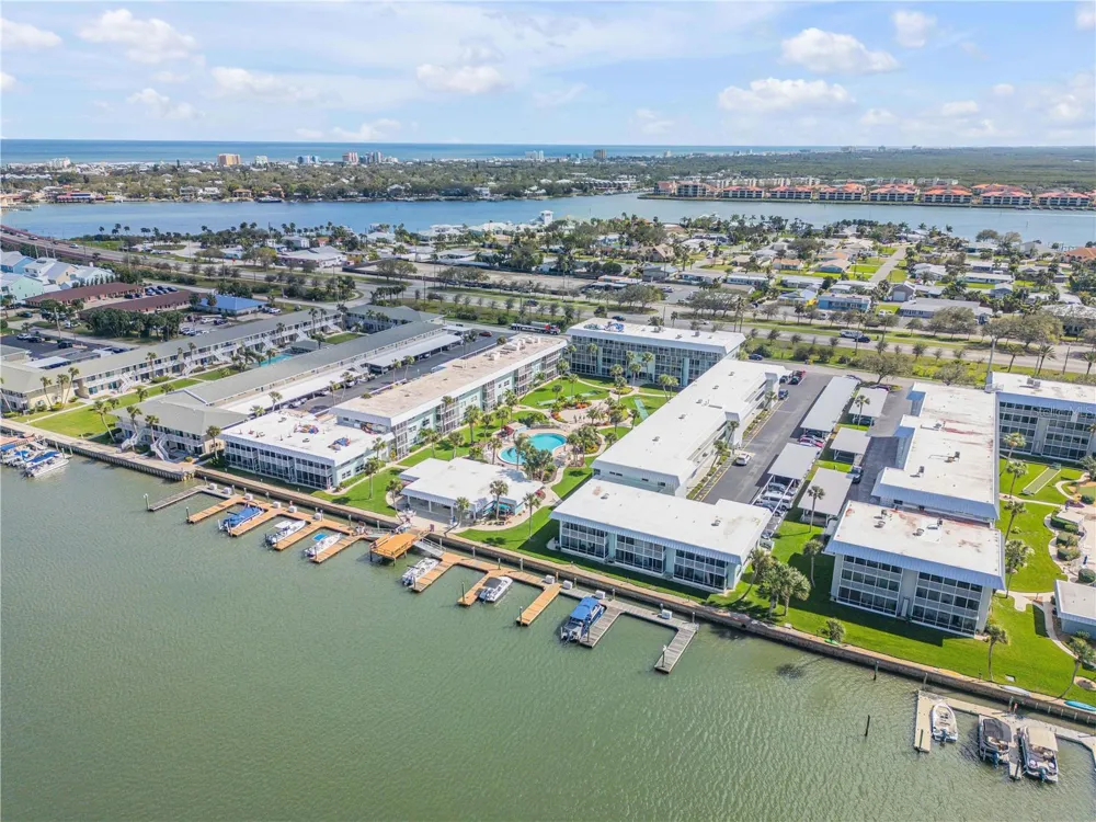 325 CAUSEWAY #D304 New Smyrna Beach, FL 32169