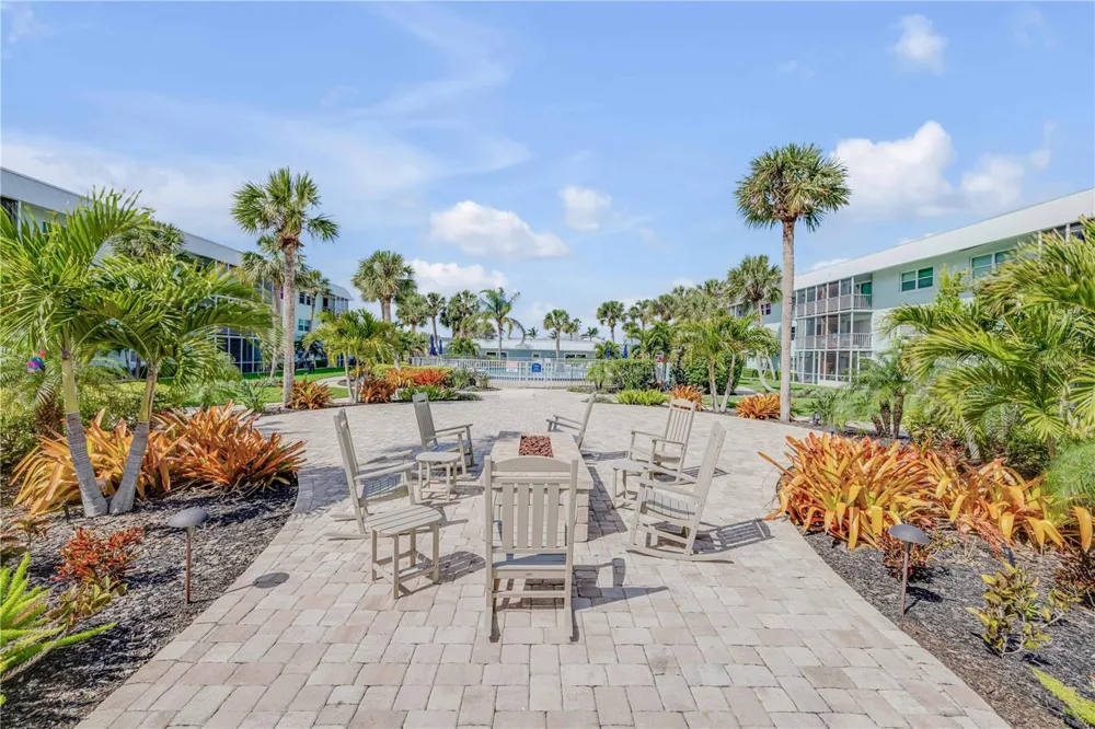 325 CAUSEWAY #D304 New Smyrna Beach, FL 32169