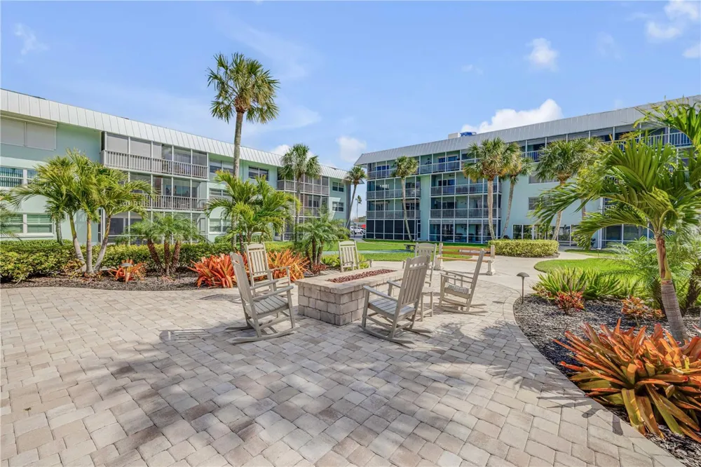 325 CAUSEWAY #D304 New Smyrna Beach, FL 32169