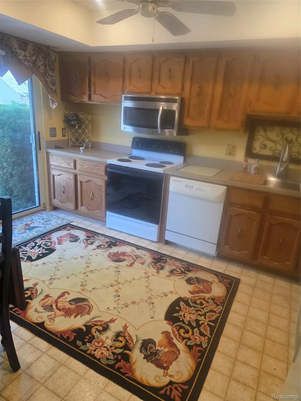 42108 E Edward Drive Clinton Charter Township, MI 48038