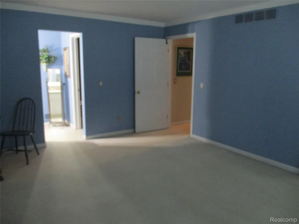 42108 E Edward Drive Clinton Charter Township, MI 48038