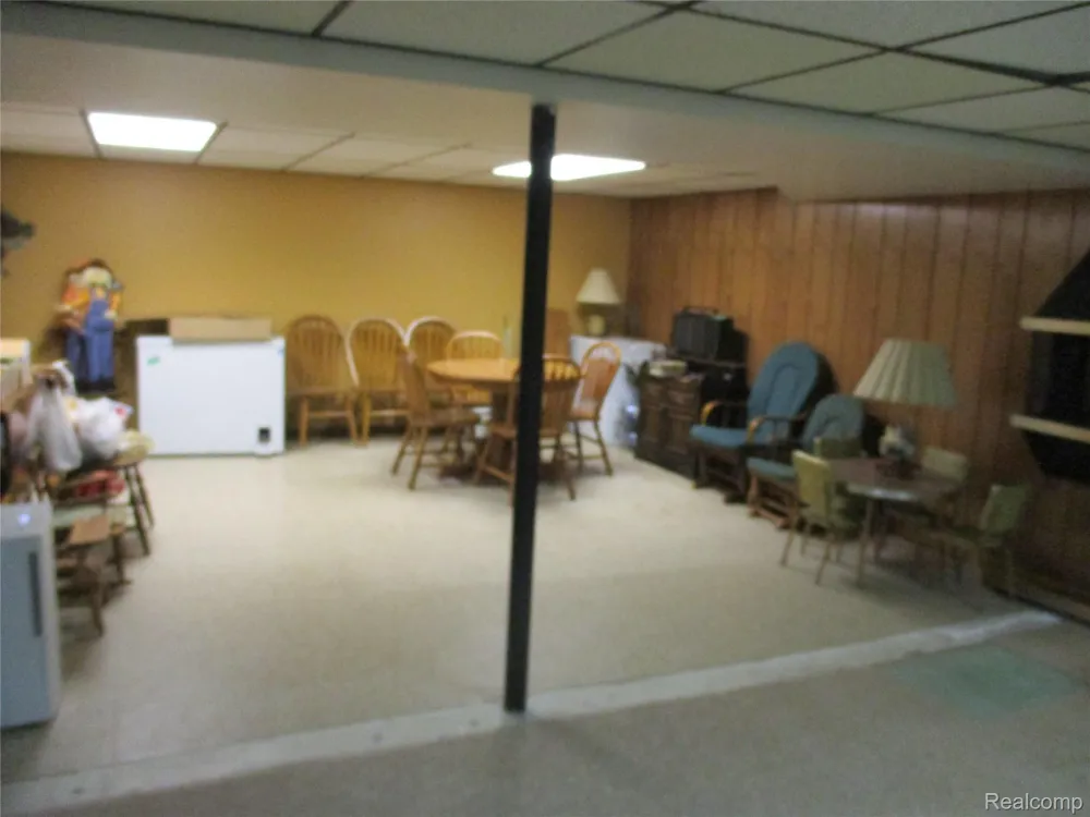 42108 E Edward Drive Clinton Charter Township, MI 48038