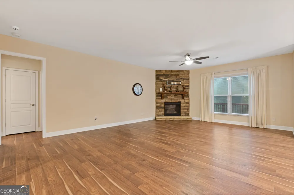 6634 Stag Leap LN Hoschton, GA 30548