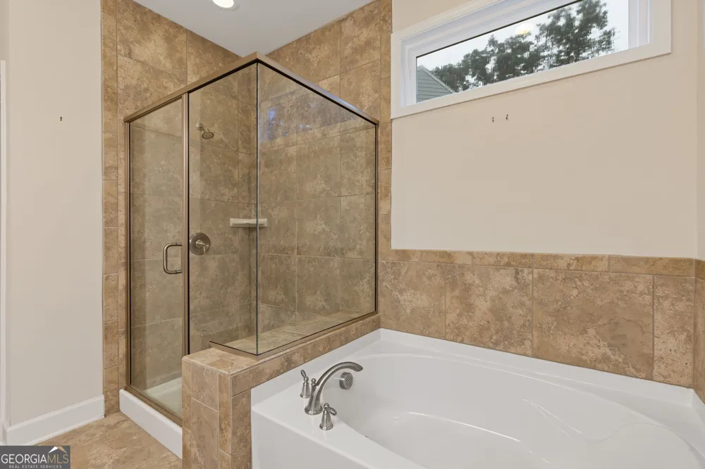 6634 Stag Leap LN Hoschton, GA 30548