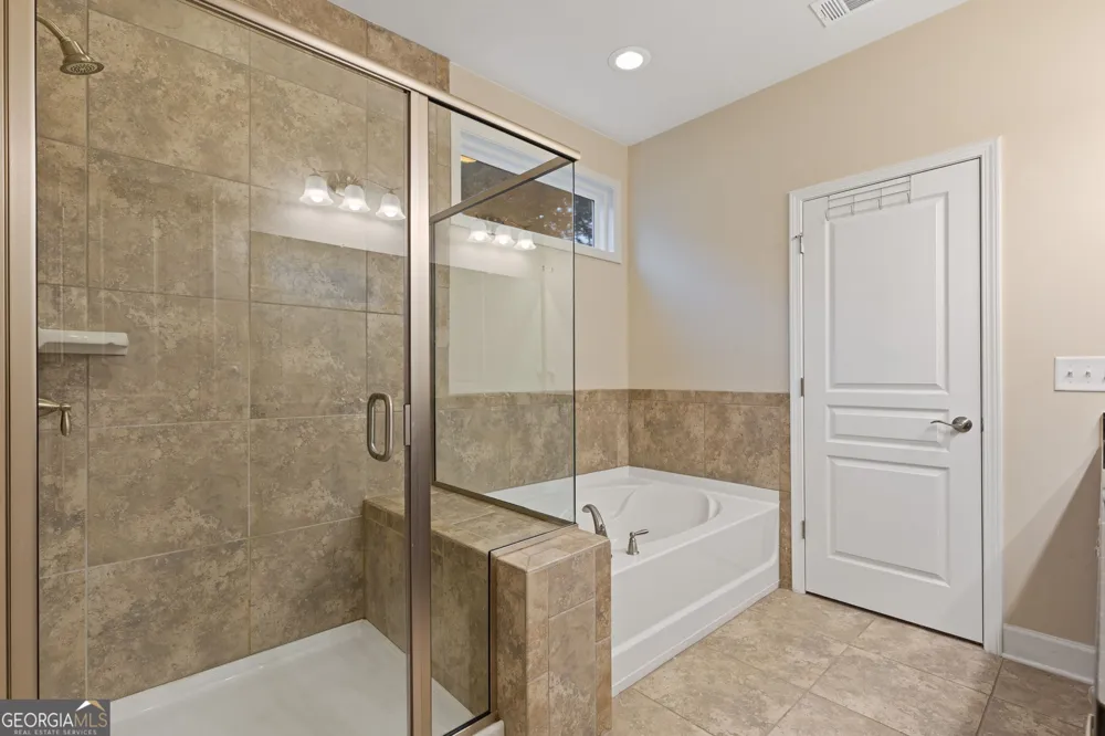 6634 Stag Leap LN Hoschton, GA 30548
