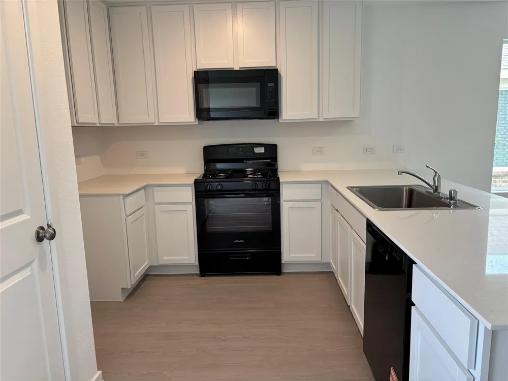 557 Falling Cave Drive Willis, TX 77378
