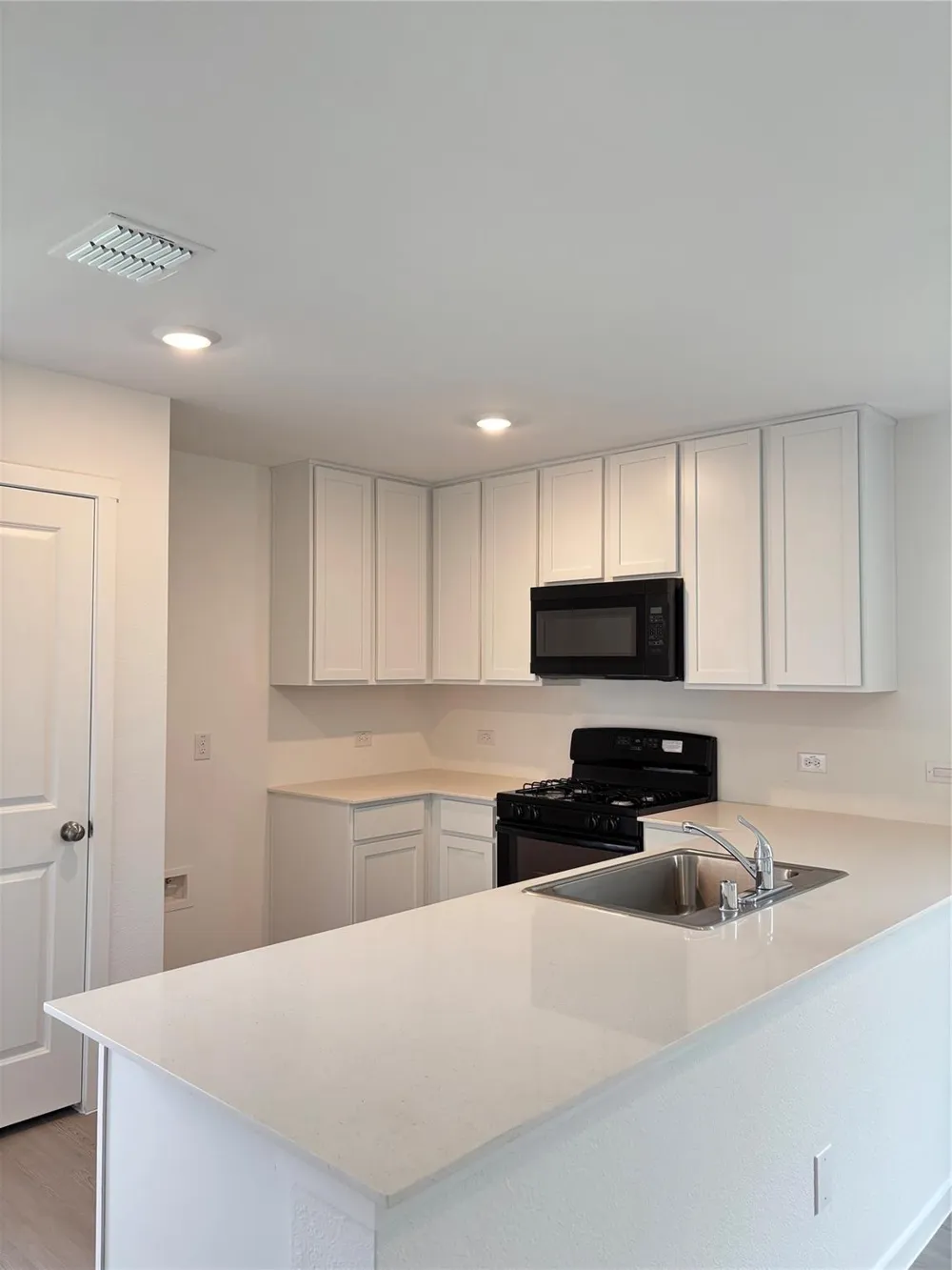 557 Falling Cave Drive Willis, TX 77378