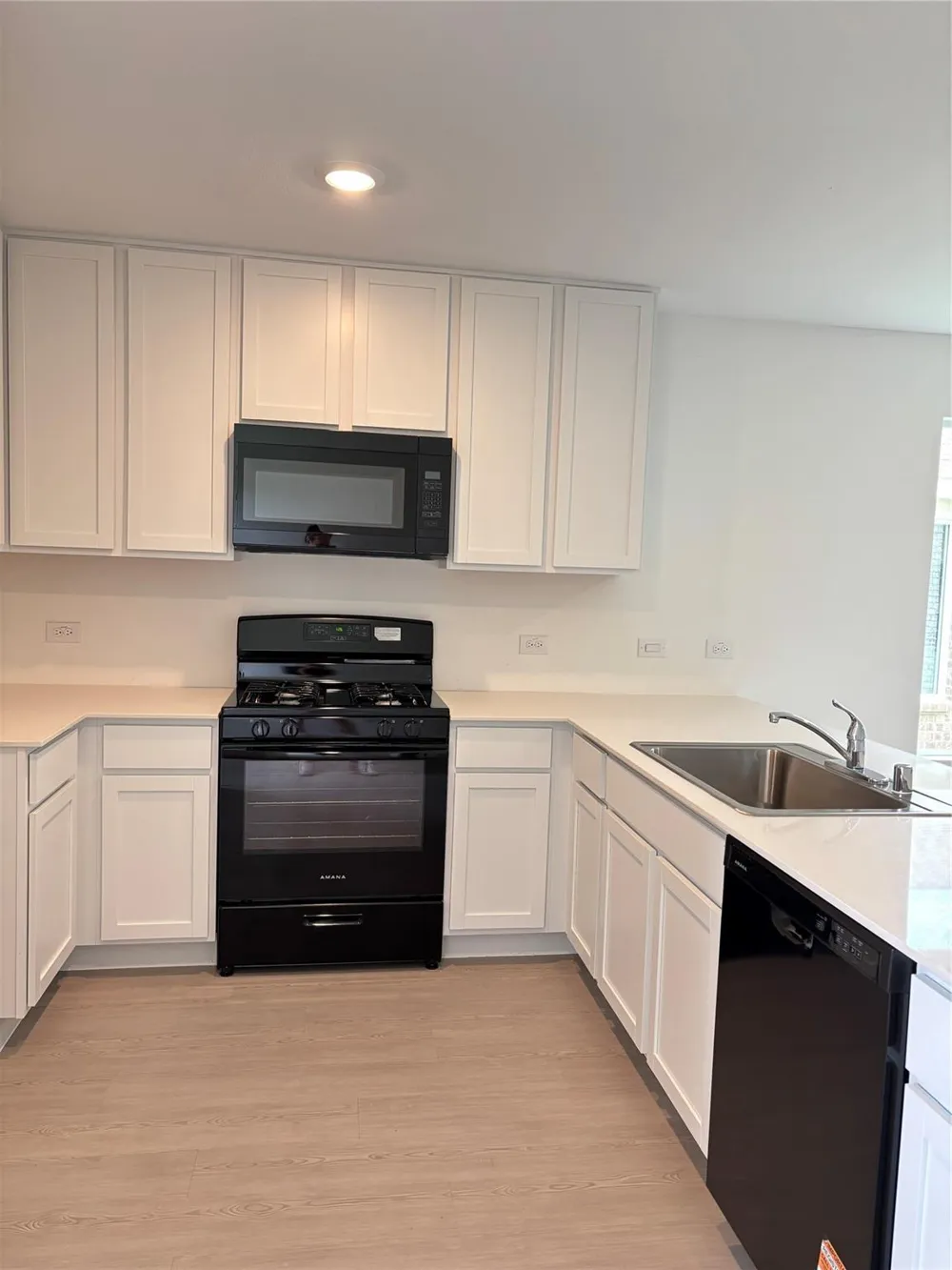557 Falling Cave Drive Willis, TX 77378