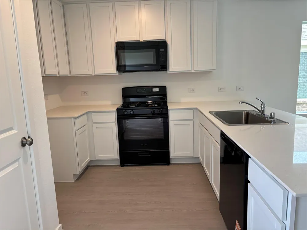 557 Falling Cave Drive Willis, TX 77378