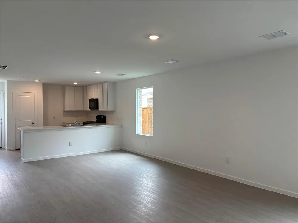 557 Falling Cave Drive Willis, TX 77378