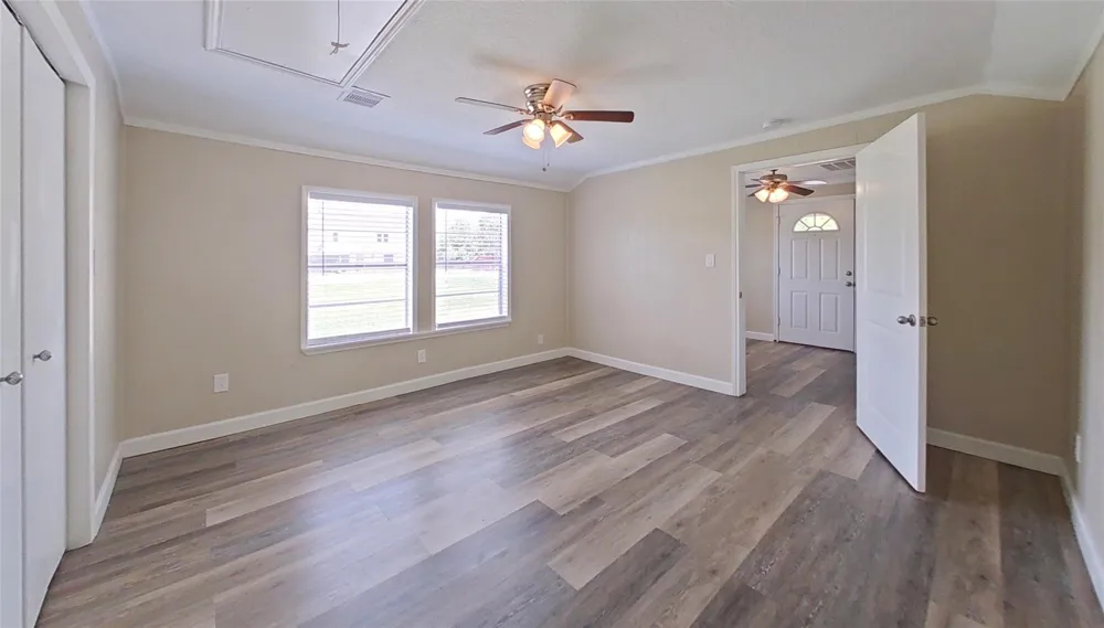 706 S Blackwell Street La Porte, TX 77571
