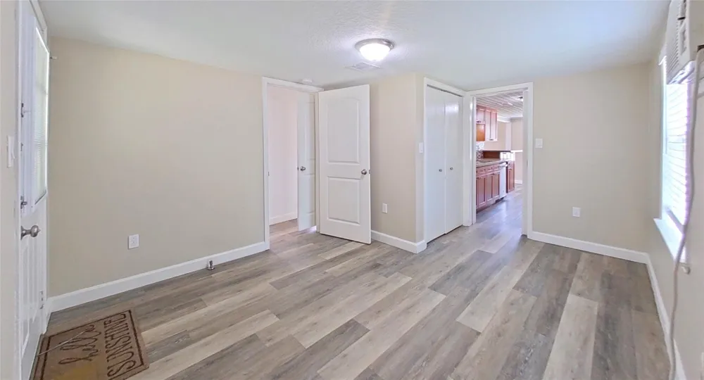 706 S Blackwell Street La Porte, TX 77571