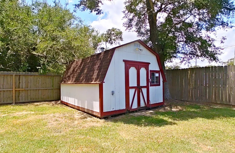 706 S Blackwell Street La Porte, TX 77571