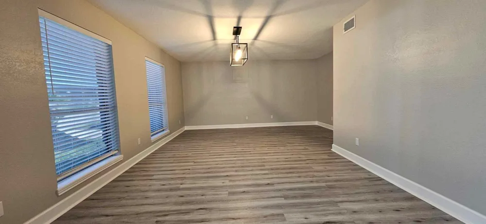 47 W Dansby Drive Galveston, TX 77551