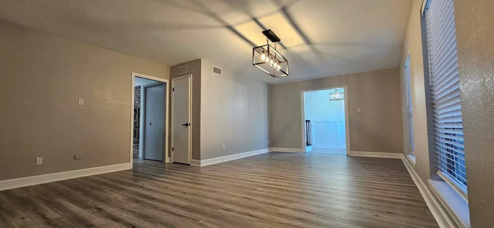 47 W Dansby Drive Galveston, TX 77551
