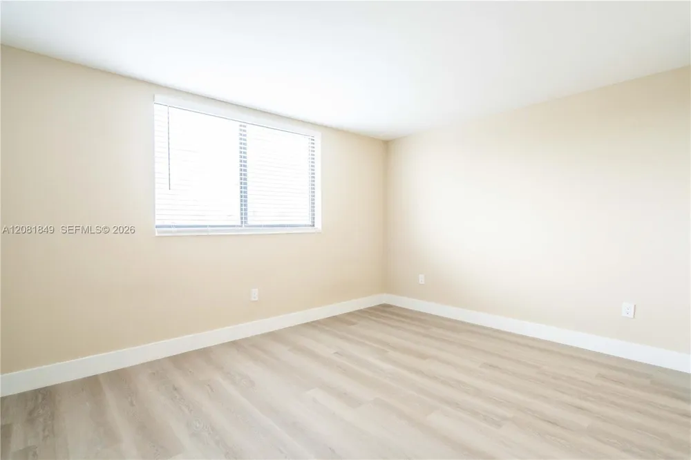 6960 Rue Vendome #402 Miami Beach, FL 33141