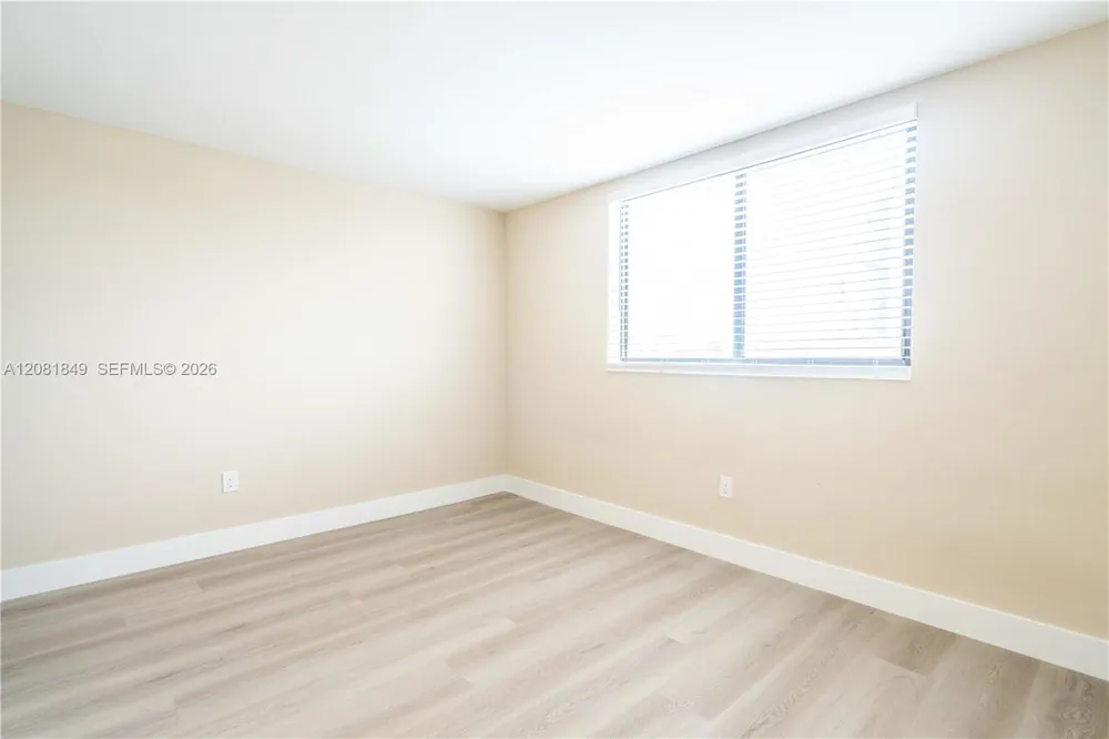 6960 Rue Vendome #402 Miami Beach, FL 33141