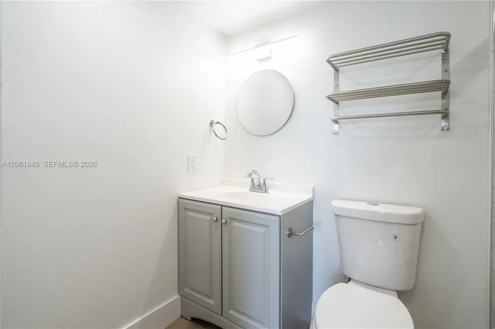 6960 Rue Vendome #402 Miami Beach, FL 33141