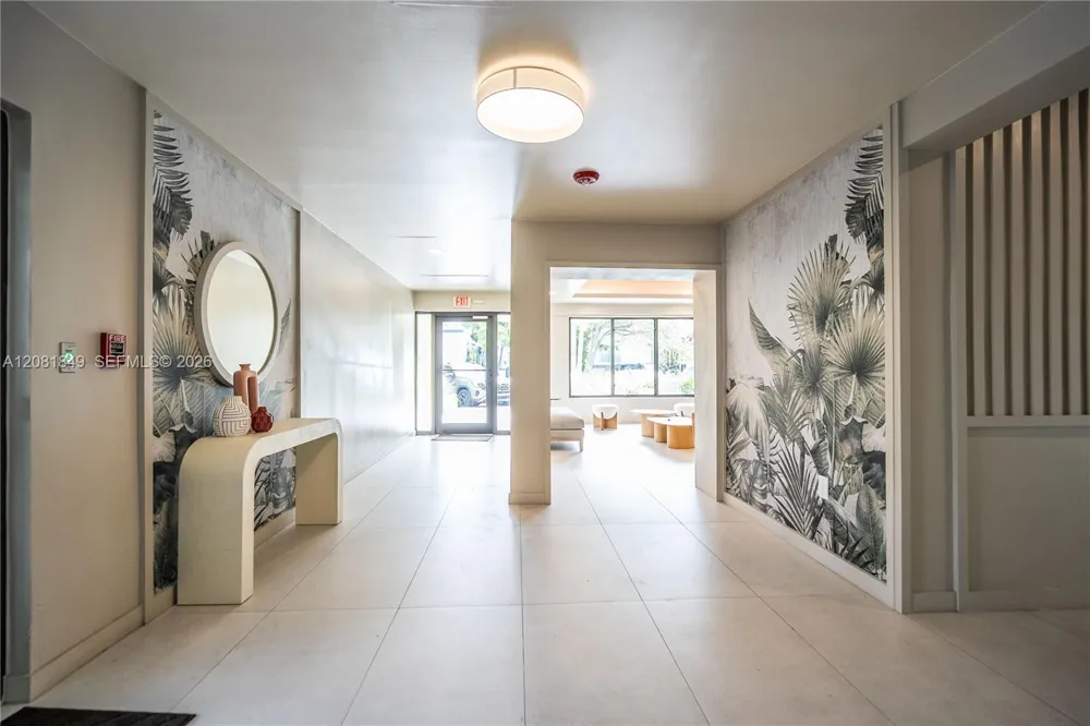 6960 Rue Vendome #402 Miami Beach, FL 33141