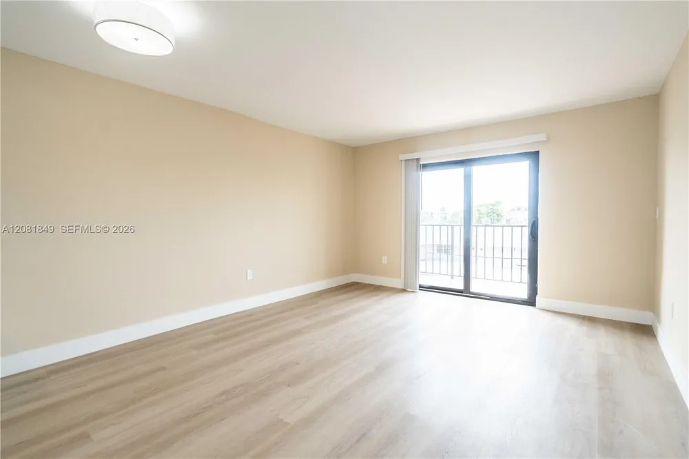6960 Rue Vendome #402 Miami Beach, FL 33141