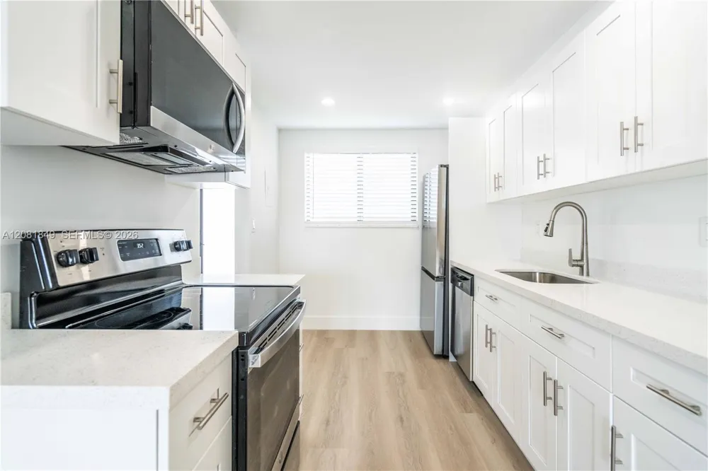 6960 Rue Vendome #402 Miami Beach, FL 33141