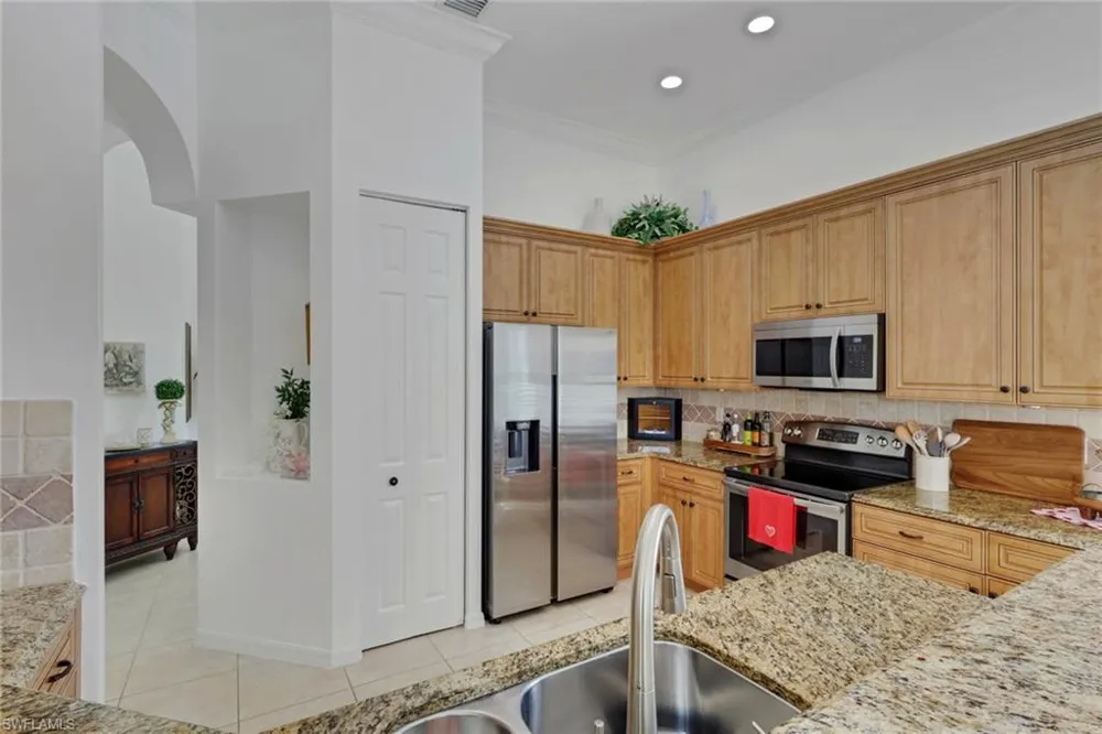 20515 Foxworth Circle Estero, FL 33928