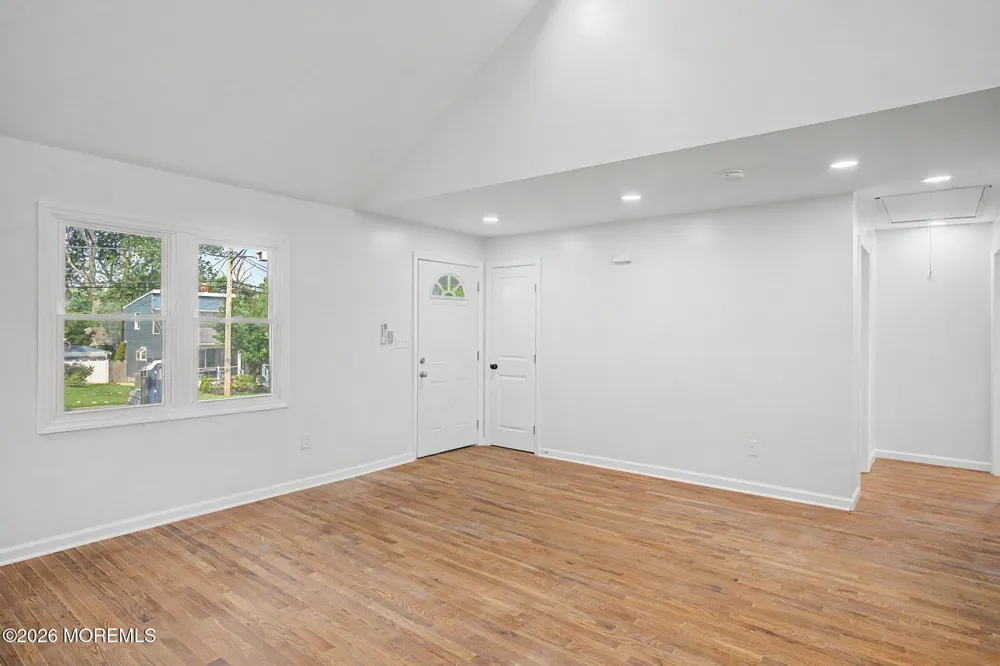 115 Clinton Place Tinton Falls, NJ 07724
