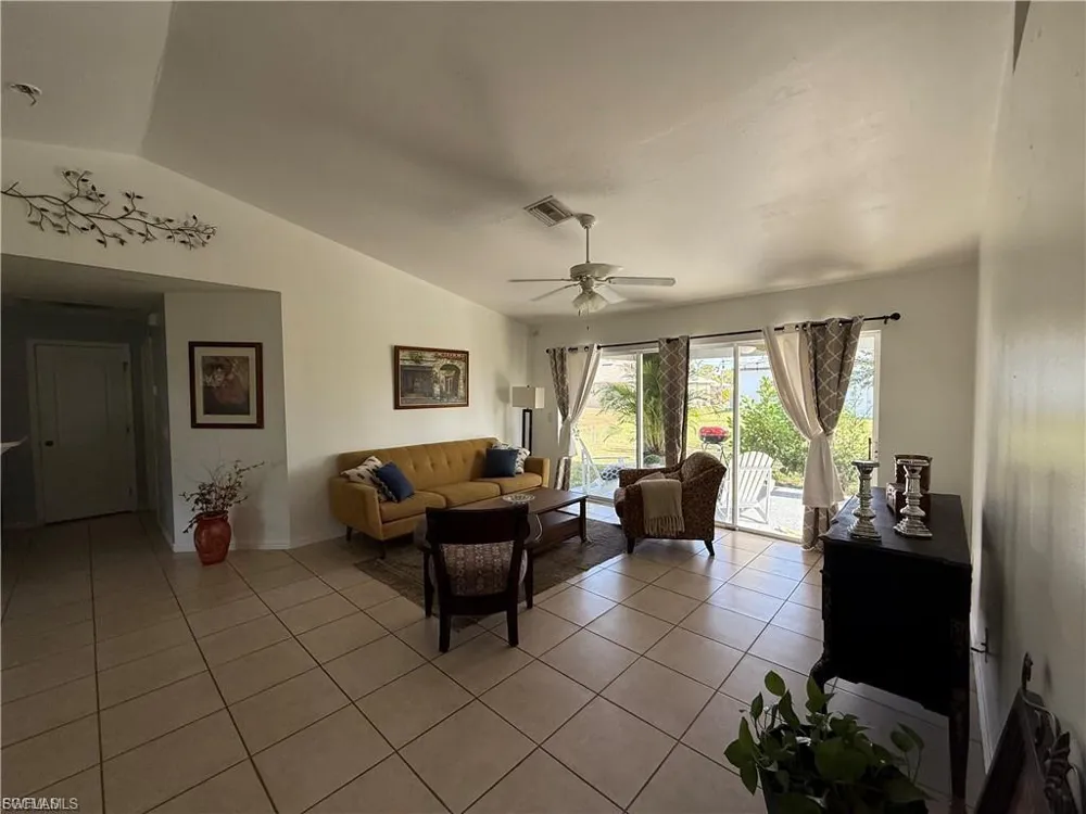 2837 NW 21st Avenue Cape Coral, FL 33993