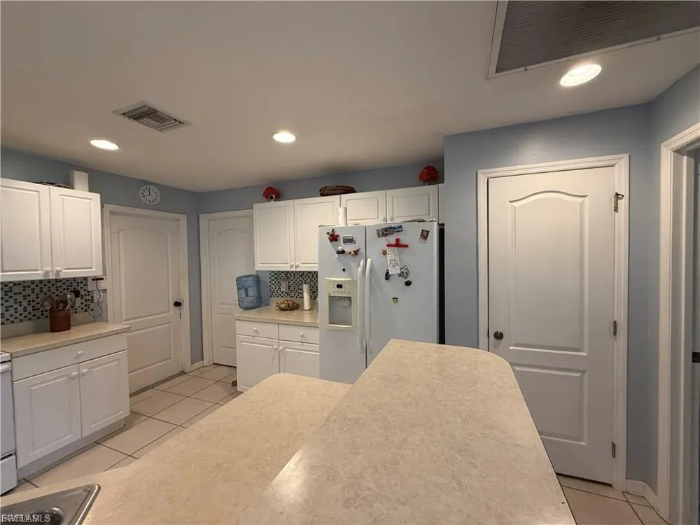 2837 NW 21st Avenue Cape Coral, FL 33993